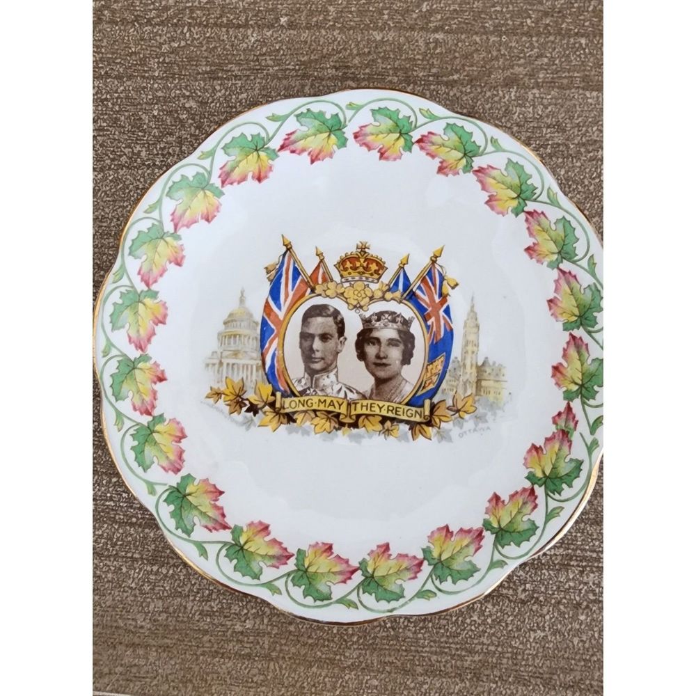 Vintage Royal Albert Loyalty Cup & Saucer Commemorative Set - Picture 8 of 9